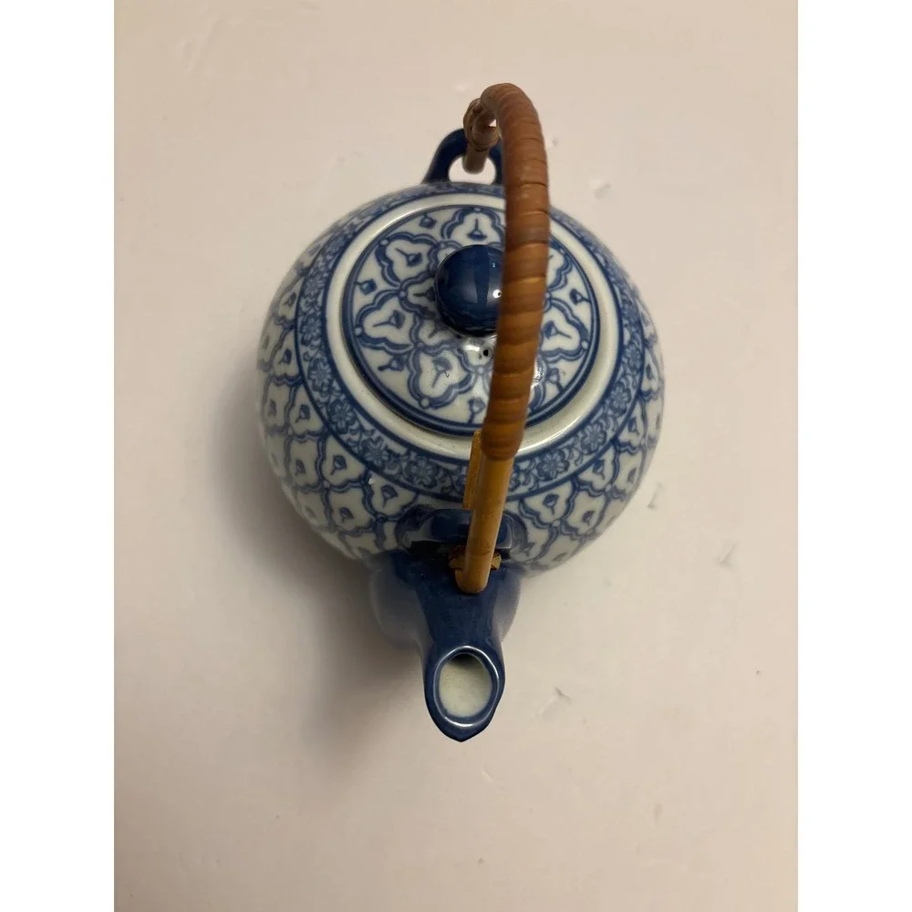 Nantucket‎ Blue White Ceramic Teapot Wicker Handle Decorative Asian Style